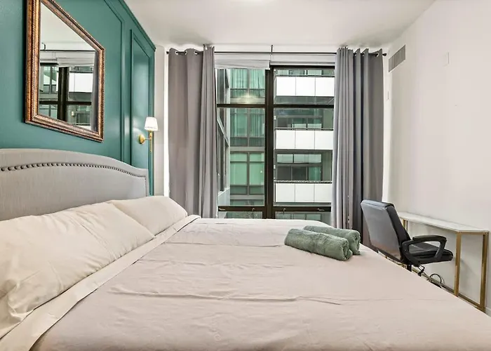 Luxury Fulton Market - Prime Location
